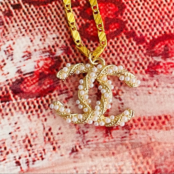 Reworked Designer Necklace - Picture 2 of 3